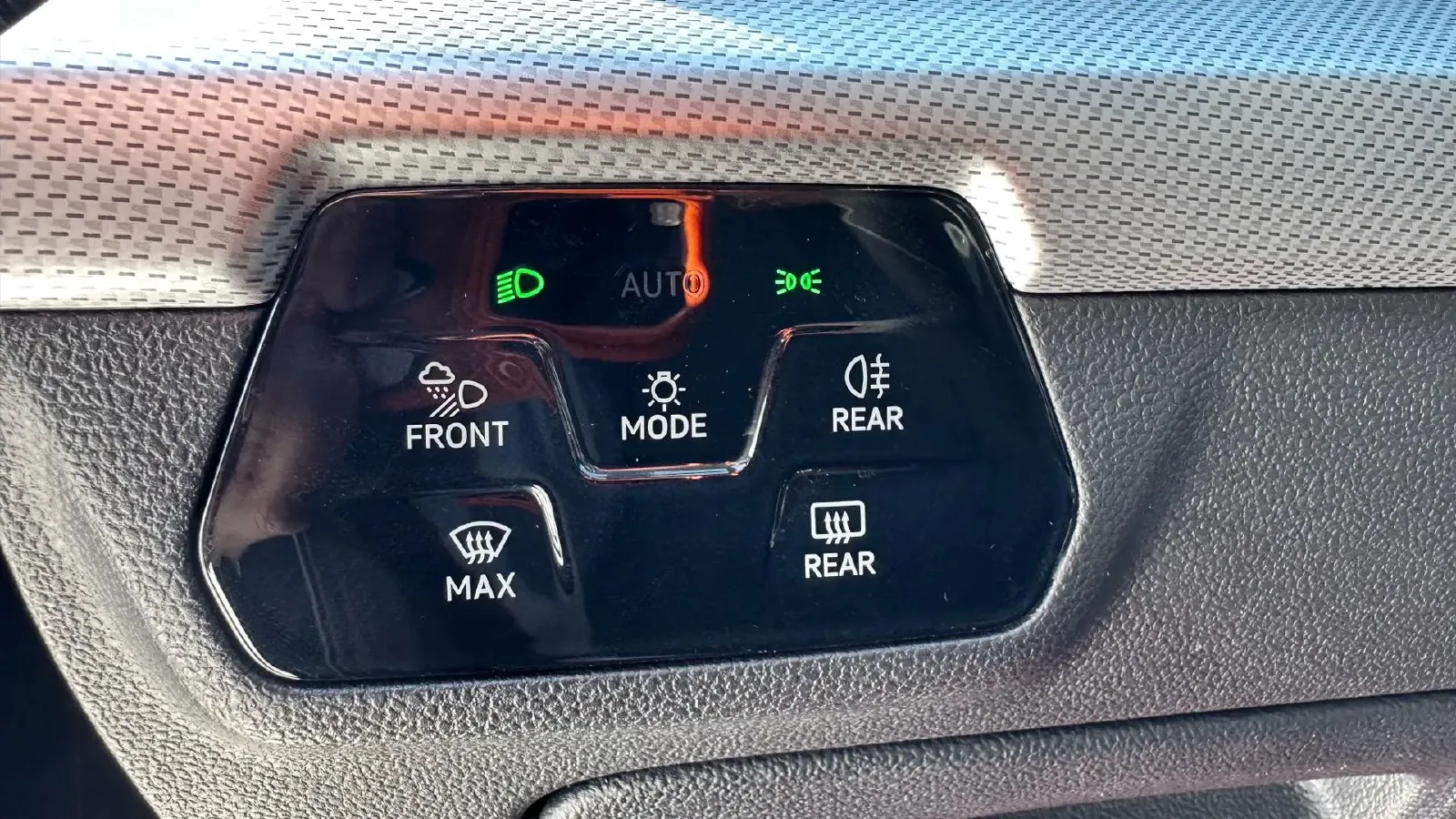 2023 Volkswagen Lamando 1.4T 150HP L4 7DCT,autocango,china used car exporter,china ev exporter,chinese used car exporter,chinese used ev exporter