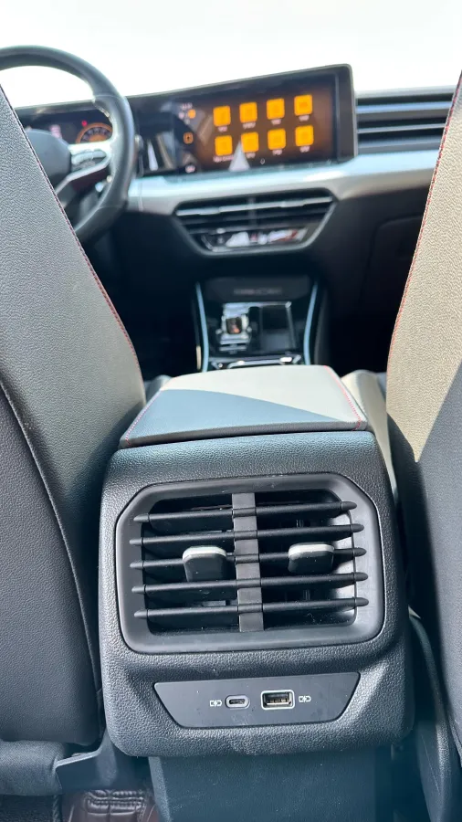 2023 Volkswagen Lamando 1.4T 150HP L4 7DCT,autocango,china used car exporter,china ev exporter,chinese used car exporter,chinese used ev exporter