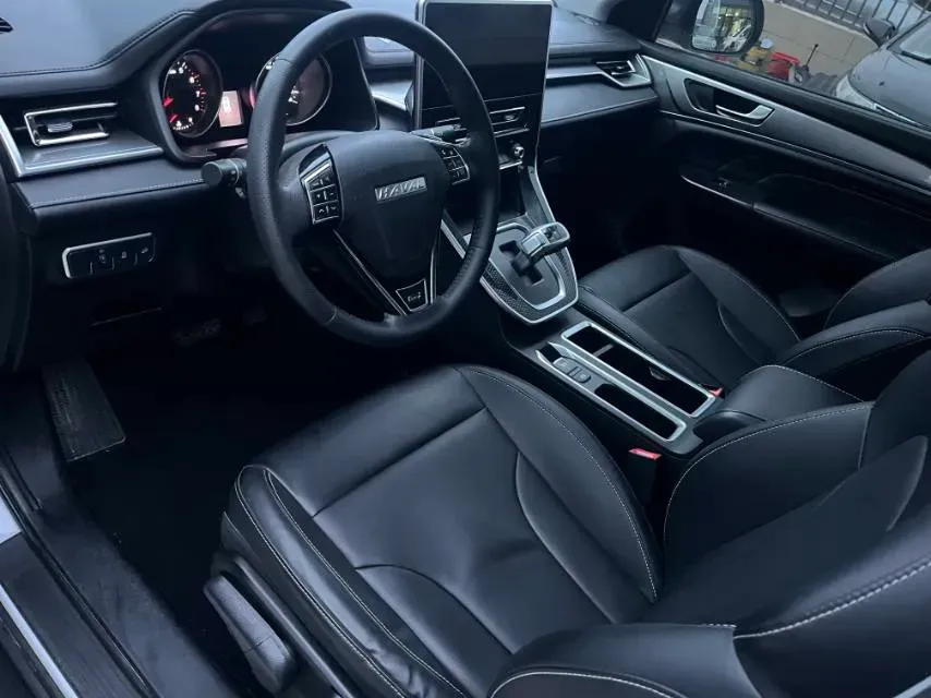 2021 Haval M6 1.5T 150HP L4 7DCT,autocango,china used car exporter,china ev exporter,chinese used car exporter,chinese used ev exporter