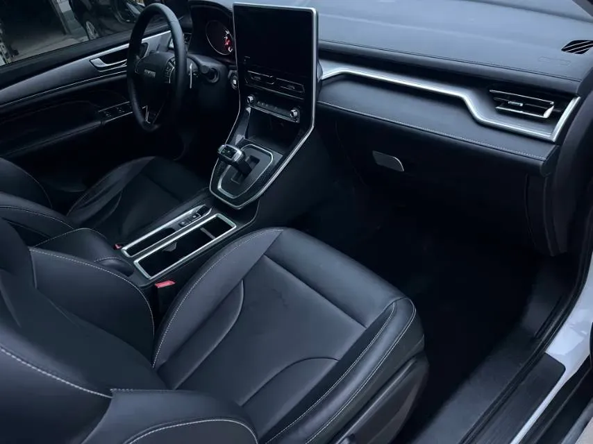 2021 Haval M6 1.5T 150HP L4 7DCT,autocango,china used car exporter,china ev exporter,chinese used car exporter,chinese used ev exporter