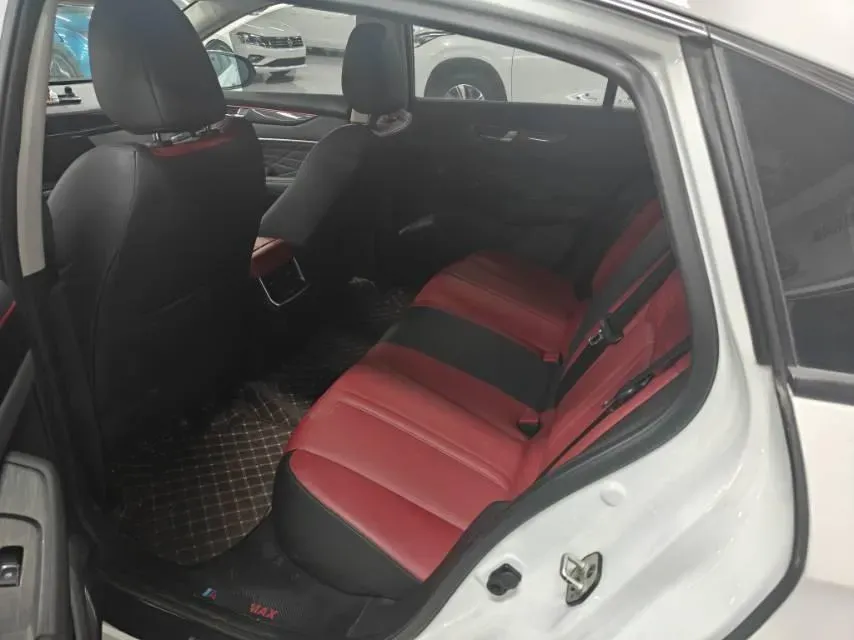 2021 DongFeng Aeolus YiXuan MAX 1.5T 190HP L4 7DCT,autocango,china used car exporter,china ev exporter,chinese used car exporter,chinese used ev exporter