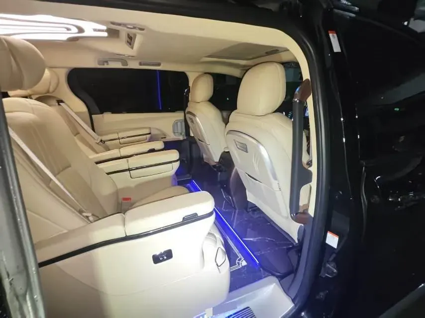 2024 Toyota Granvia 2.5L 189HP L4 E-CVT Hybrid,autocango,china used car exporter,china ev exporter,chinese used car exporter,chinese used ev exporter