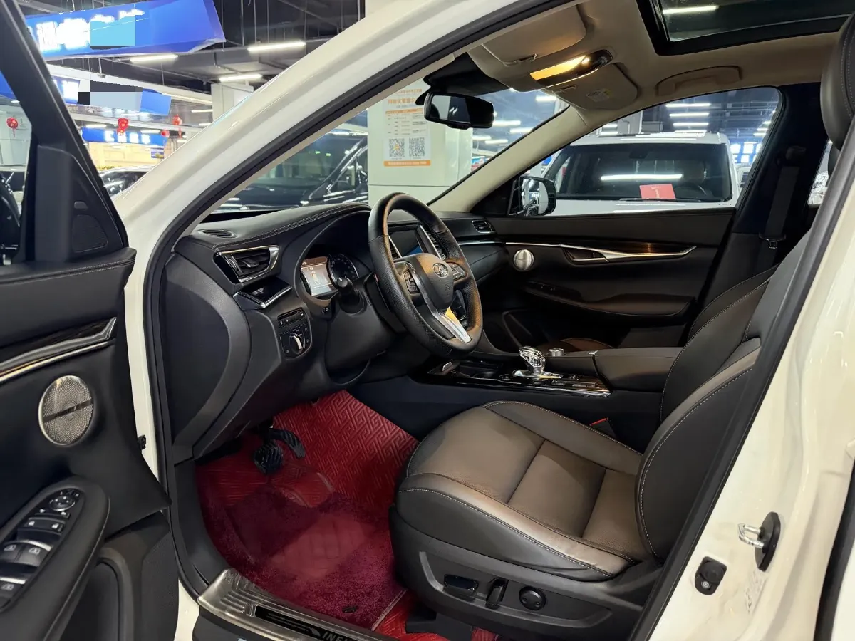 2022 Infiniti QX50 2.0T 261HP L4 CVT,autocango,china used car exporter,china ev exporter,chinese used car exporter,chinese used ev exporter