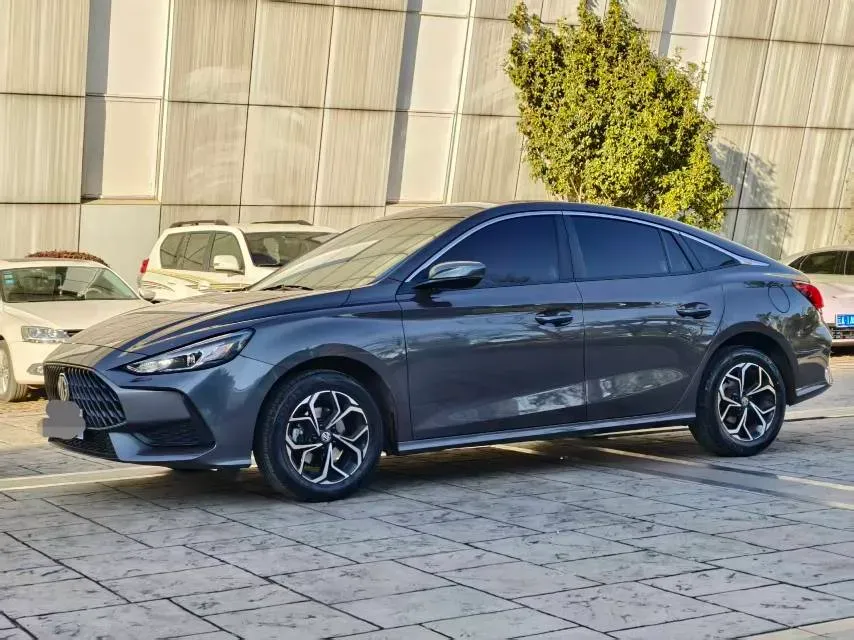 2023 MG 5 1.5L 129HP L4 5MT,autocango,china used car exporter,china ev exporter,chinese used car exporter,chinese used ev exporter