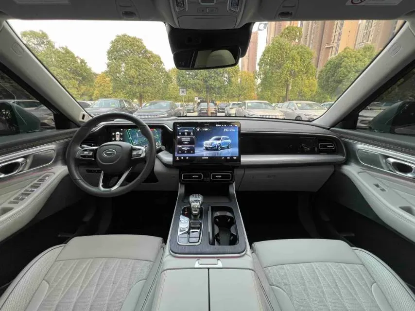 2022 GAC Trumpchi GS8 2.0T 252HP L4 8AT,autocango,china used car exporter,china ev exporter,chinese used car exporter,chinese used ev exporter