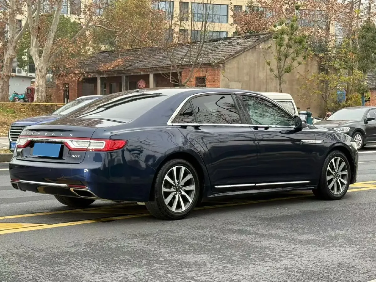 2017 Lincoln Continental 2.0T 261HP L4 6AT,autocango,china used car exporter,china ev exporter,chinese used car exporter,chinese used ev exporter