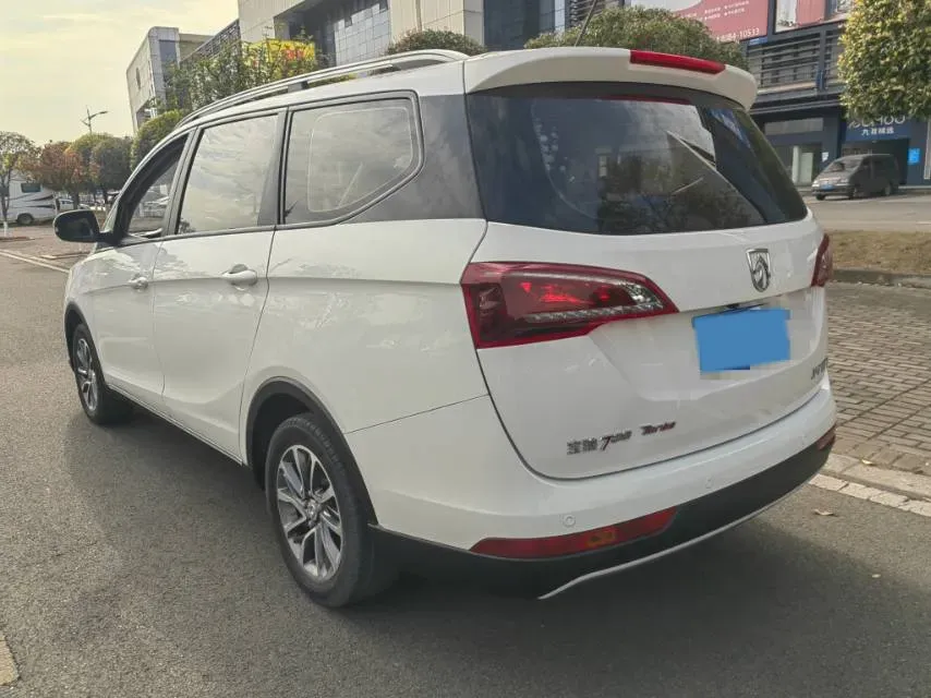 2019 BaoJun 730 1.5T 147HP L4 CVT,autocango,china used car exporter,china ev exporter,chinese used car exporter,chinese used ev exporter