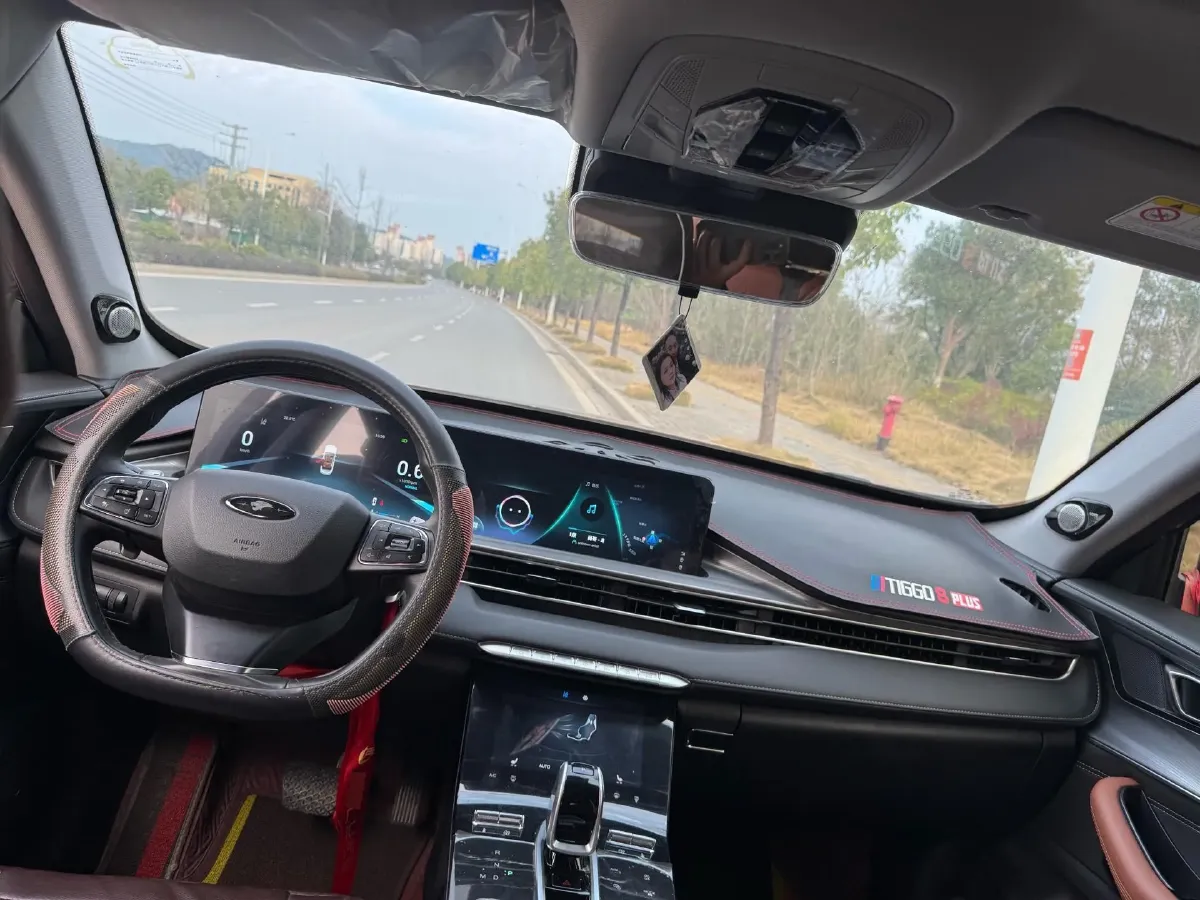 2021 Chery Tiggo 8 Plus 1.6T 197HP L4 7DCT,autocango,china used car exporter,china ev exporter,chinese used car exporter,chinese used ev exporter