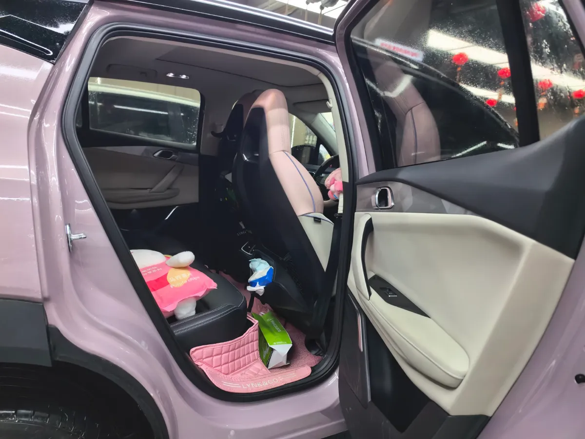 2023 LYNK&CO 06 1.5T 181HP L4 7DCT,autocango,china used car exporter,china ev exporter,chinese used car exporter,chinese used ev exporter