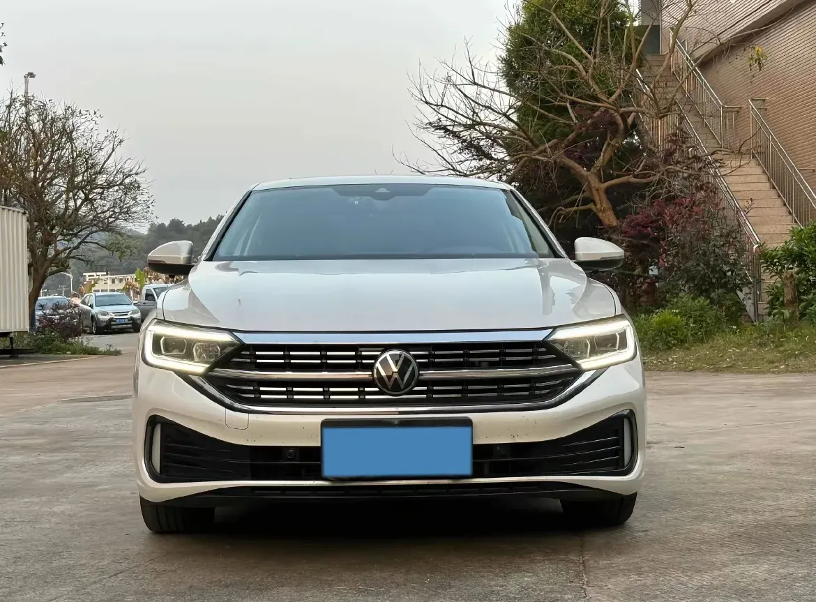 2023 Volkswagen Sagitar 1.5T 160HP L4 7DCT,autocango,china used car exporter,china ev exporter,chinese used car exporter,chinese used ev exporter