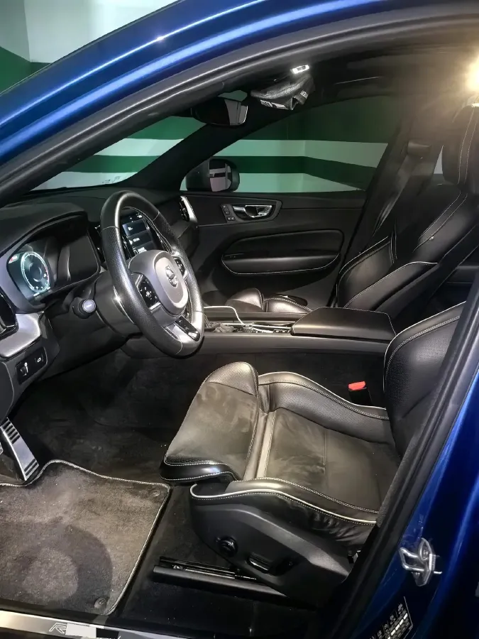 2019 Jeep Wrangler 2.0T 266HP L4 8AT,autocango,china used car exporter,china ev exporter,chinese used car exporter,chinese used ev exporter