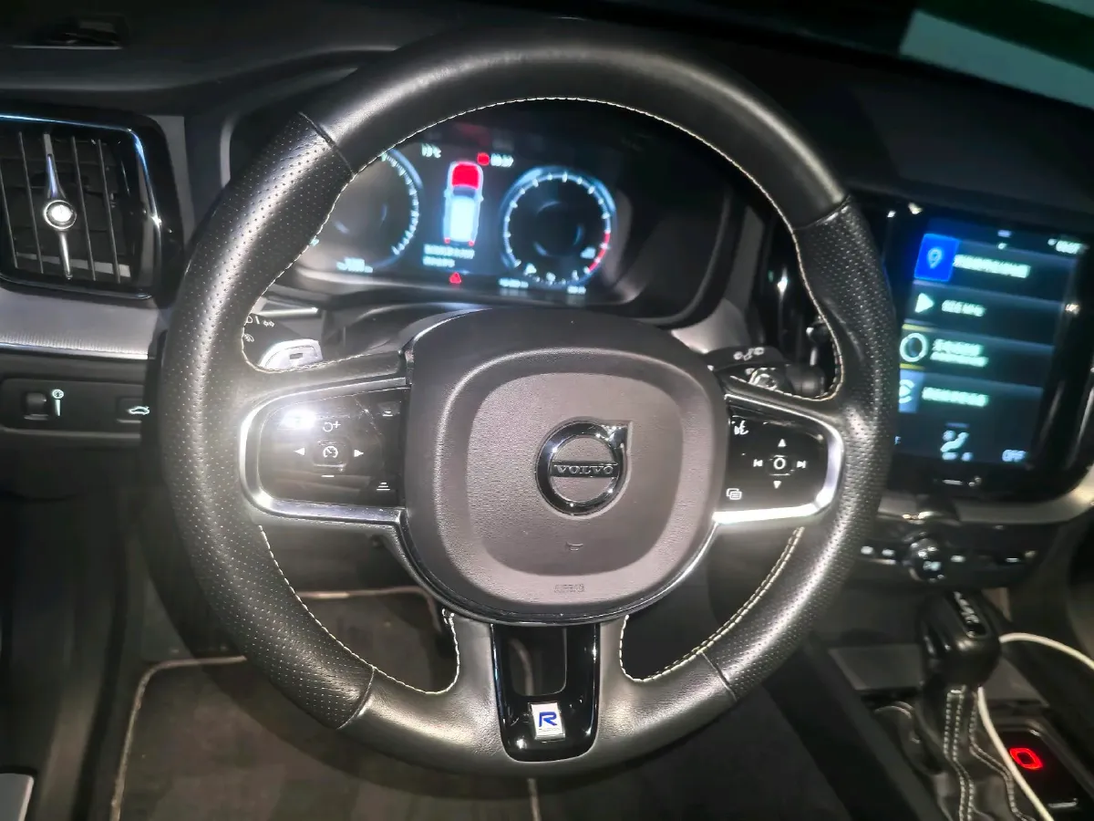 2019 Jeep Wrangler 2.0T 266HP L4 8AT,autocango,china used car exporter,china ev exporter,chinese used car exporter,chinese used ev exporter