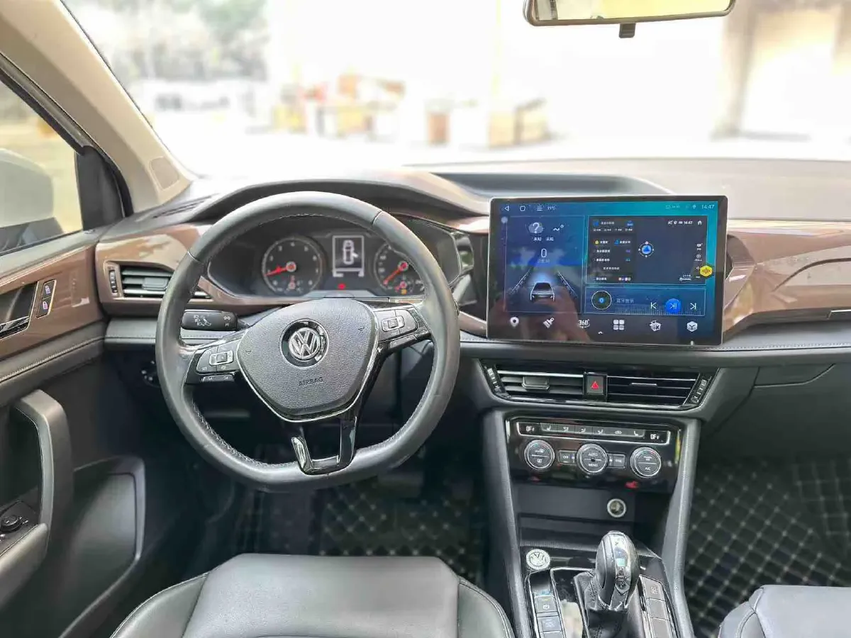 2019 MINI MINI 1.5T 102HP L3 7DCT,autocango,china used car exporter,china ev exporter,chinese used car exporter,chinese used ev exporter