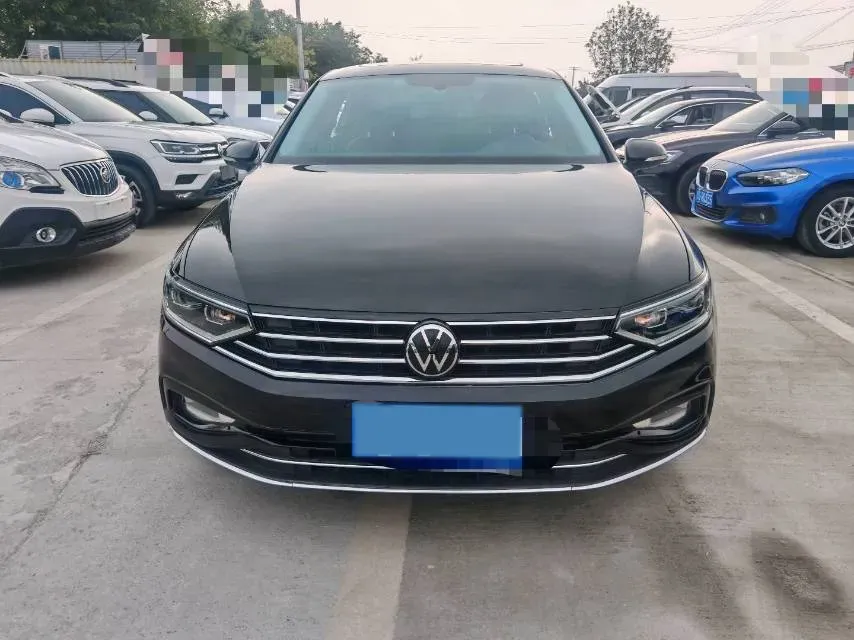 2020 Volkswagen Magotan 2.0T 186HP L4 7DCT,autocango,china used car exporter,china ev exporter,chinese used car exporter,chinese used ev exporter