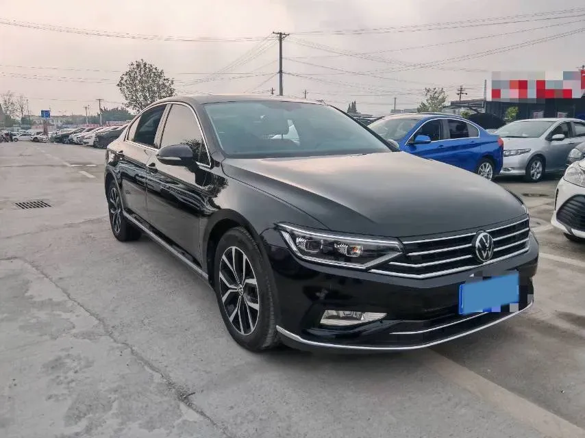 2020 Volkswagen Magotan 2.0T 186HP L4 7DCT,autocango,china used car exporter,china ev exporter,chinese used car exporter,chinese used ev exporter