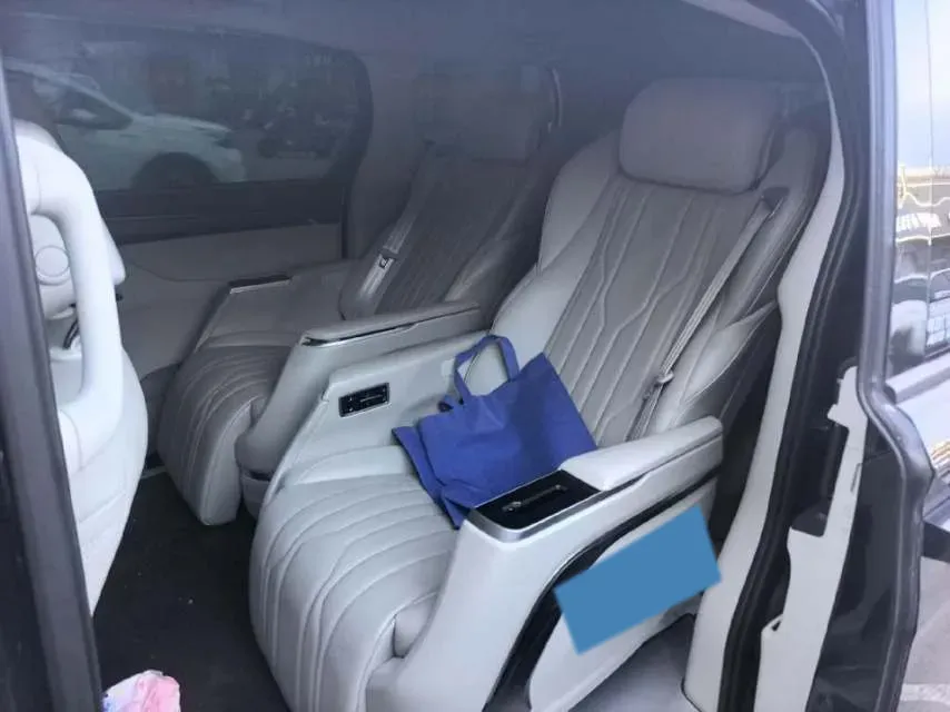 2023 Buick GL8 2.0T 237HP L4 9AT,autocango,china used car exporter,china ev exporter,chinese used car exporter,chinese used ev exporter