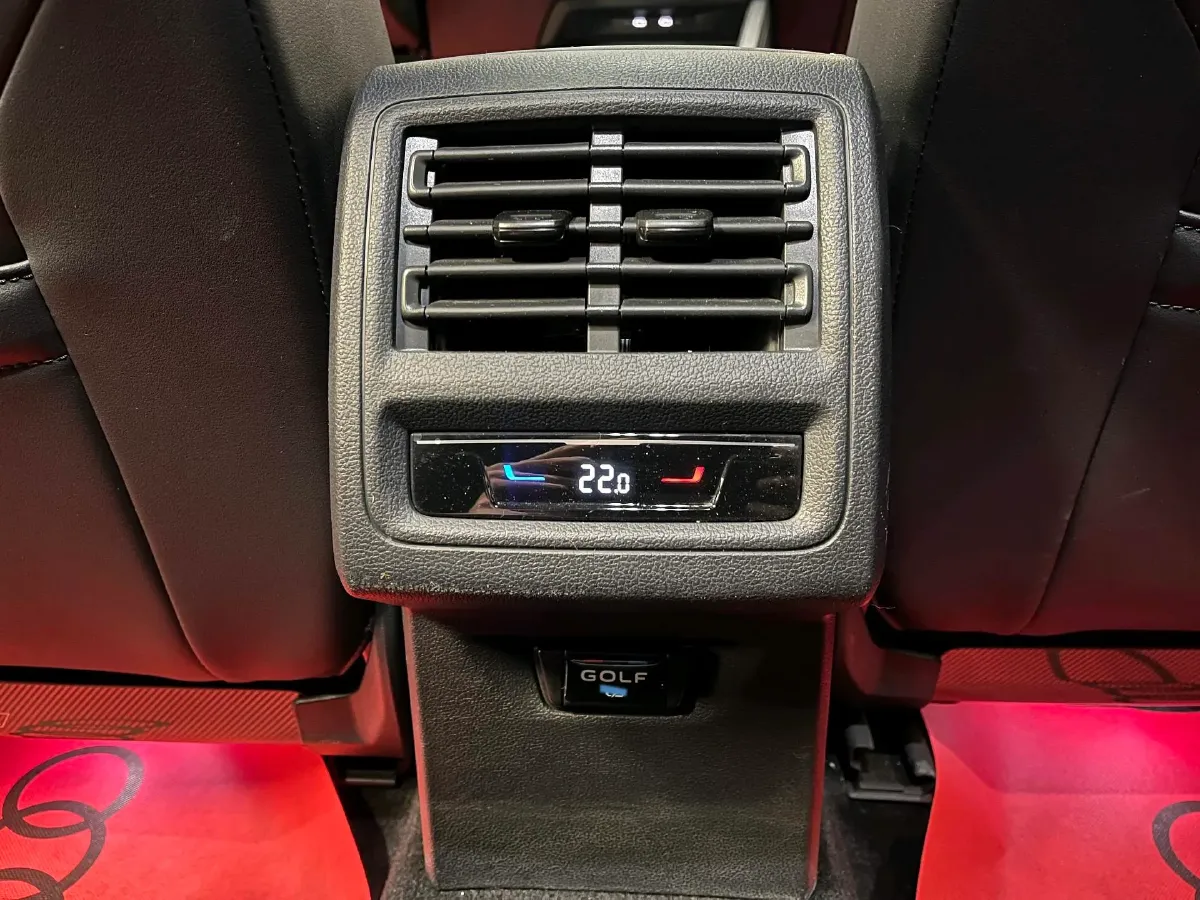 2023 Volkswagen Golf 1.4T 150HP L4 7DCT,autocango,china used car exporter,china ev exporter,chinese used car exporter,chinese used ev exporter