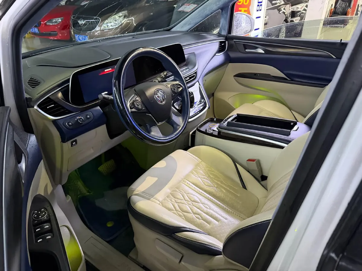 2020 Buick GL8 2.0T 237HP L4 9AT,autocango,china used car exporter,china ev exporter,chinese used car exporter,chinese used ev exporter