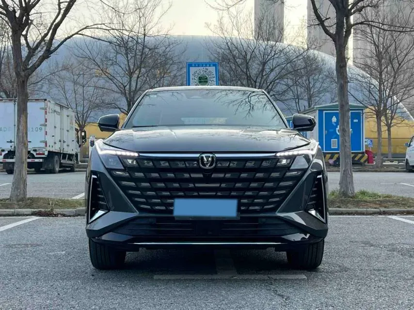 2024 ChangAn UNI-Z 1.5L 98HP L4 E-CVT PHEV 18.4KWH,autocango,china used car exporter,china ev exporter,chinese used car exporter,chinese used ev exporter