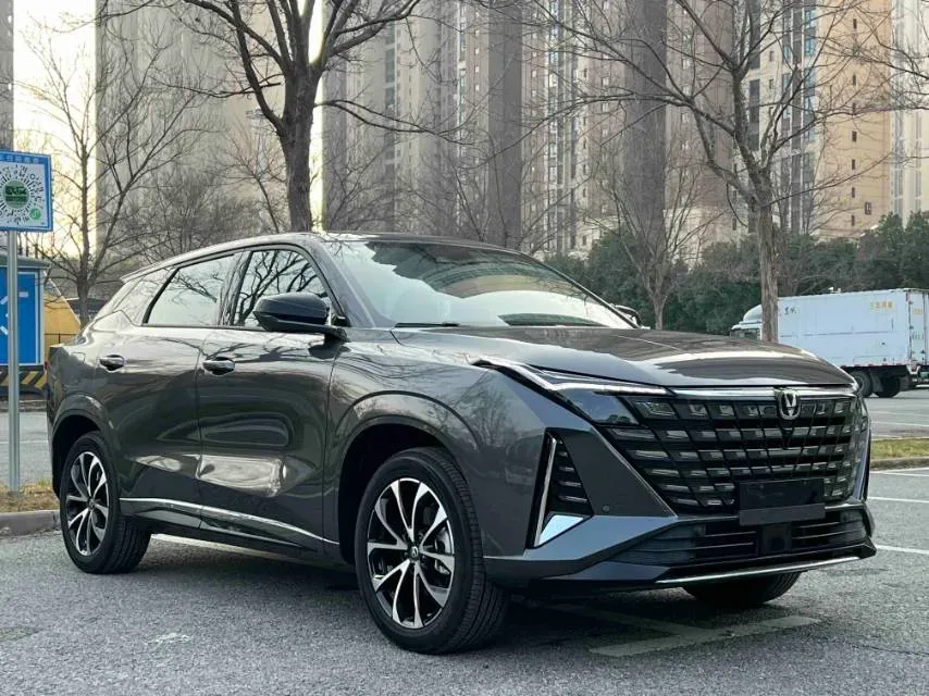 2024 ChangAn UNI-Z 1.5L 98HP L4 E-CVT PHEV 18.4KWH,autocango,china used car exporter,china ev exporter,chinese used car exporter,chinese used ev exporter