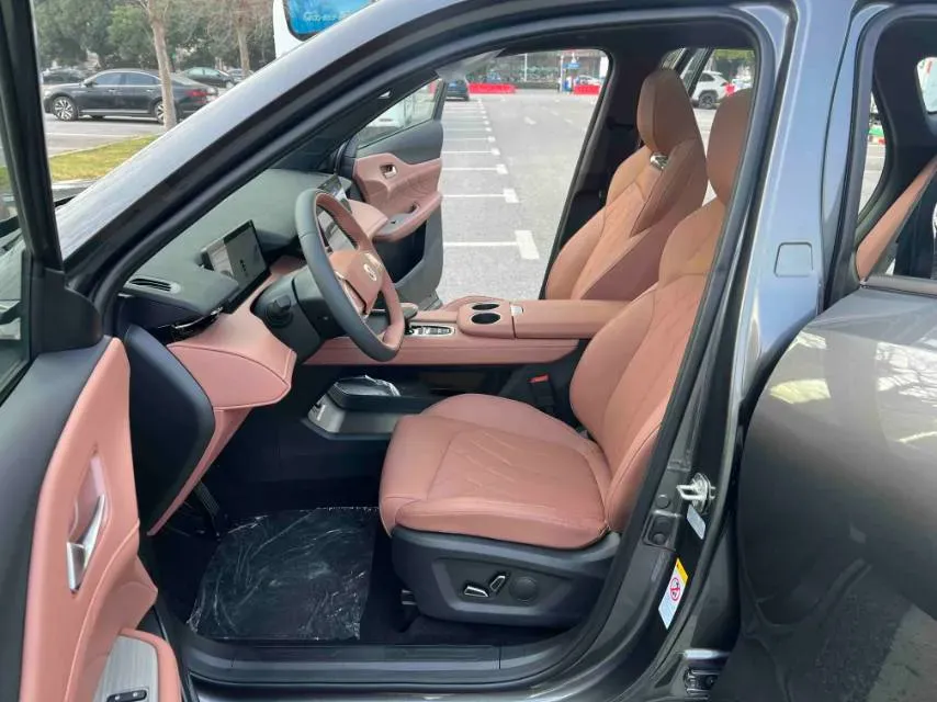 2024 ChangAn UNI-Z 1.5L 98HP L4 E-CVT PHEV 18.4KWH,autocango,china used car exporter,china ev exporter,chinese used car exporter,chinese used ev exporter