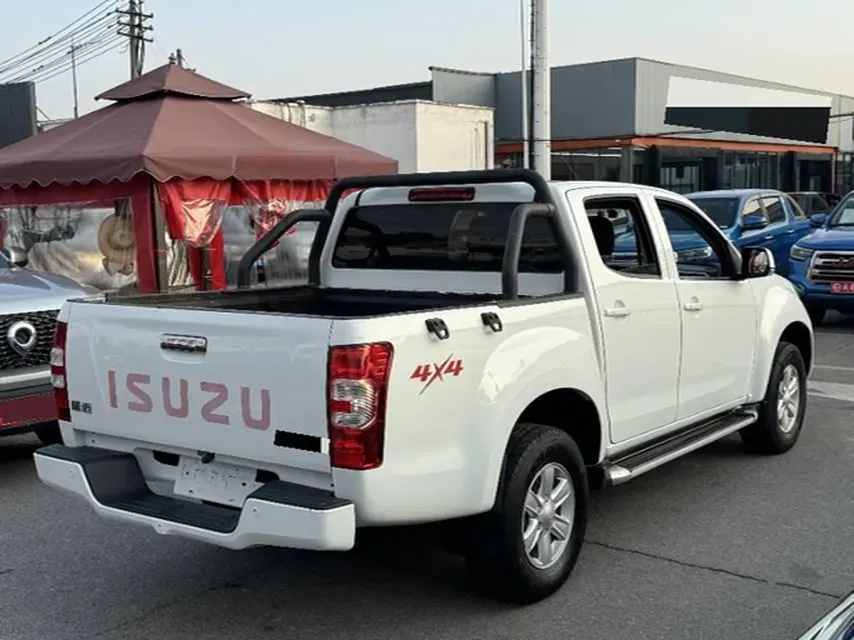 2022 Isuzu RE-MAX Jim 2.8T 120HP L4 5MT,autocango,china used car exporter,china ev exporter,chinese used car exporter,chinese used ev exporter