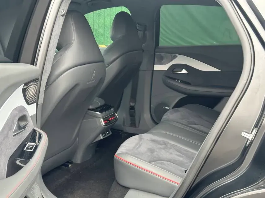 2022 ARCFOX αS BEV 74.5KWH,autocango,china used car exporter,china ev exporter,chinese used car exporter,chinese used ev exporter