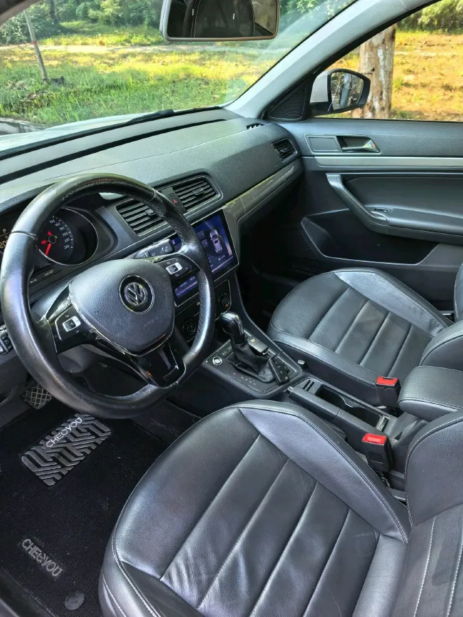 2017 Volkswagen Lavida 1.4T 131HP L4 7DCT,autocango,china used car exporter,china ev exporter,chinese used car exporter,chinese used ev exporter