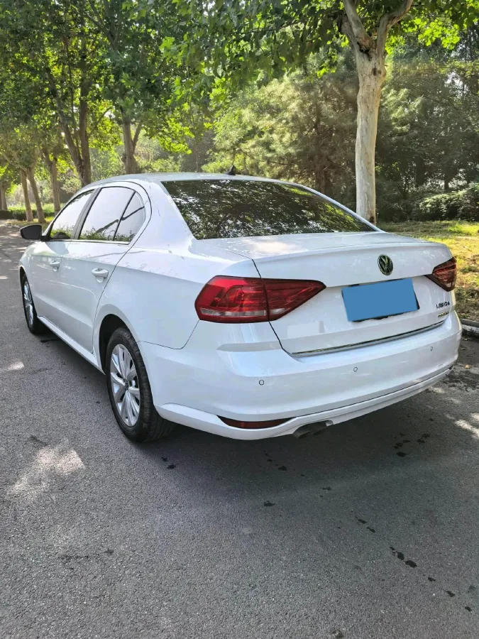 2017 Volkswagen Lavida 1.4T 131HP L4 7DCT,autocango,china used car exporter,china ev exporter,chinese used car exporter,chinese used ev exporter