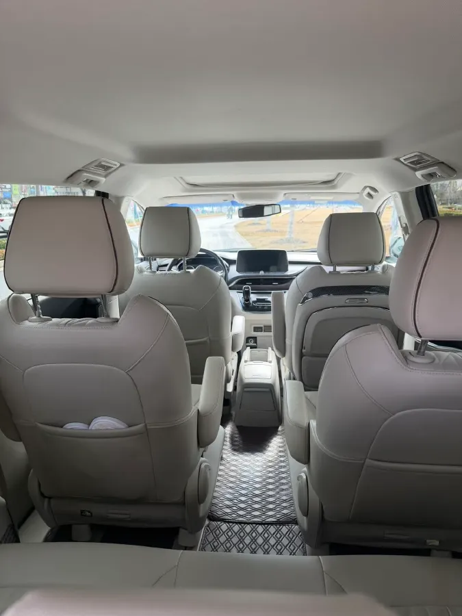 2021 Buick GL8 2.0T 237HP L4 9AT,autocango,china used car exporter,china ev exporter,chinese used car exporter,chinese used ev exporter