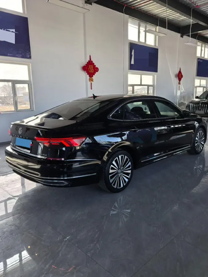 2019 Volvo V40 1.5T 152HP L4 6AT,autocango,china used car exporter,china ev exporter,chinese used car exporter,chinese used ev exporter