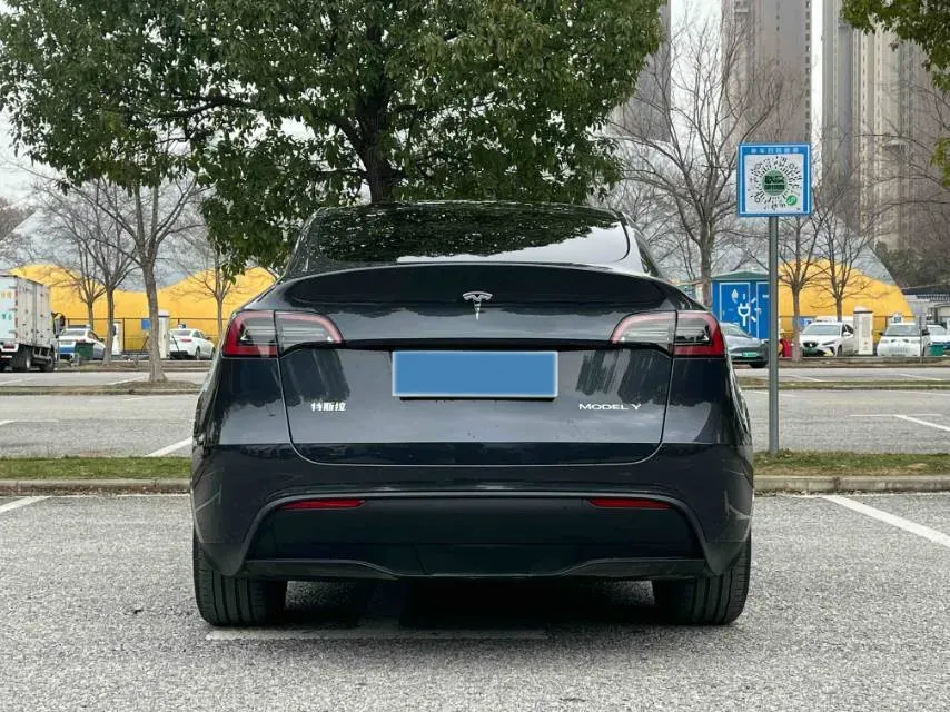2024 Tesla Model Y BEV 78.4KWH,autocango,china used car exporter,china ev exporter,chinese used car exporter,chinese used ev exporter