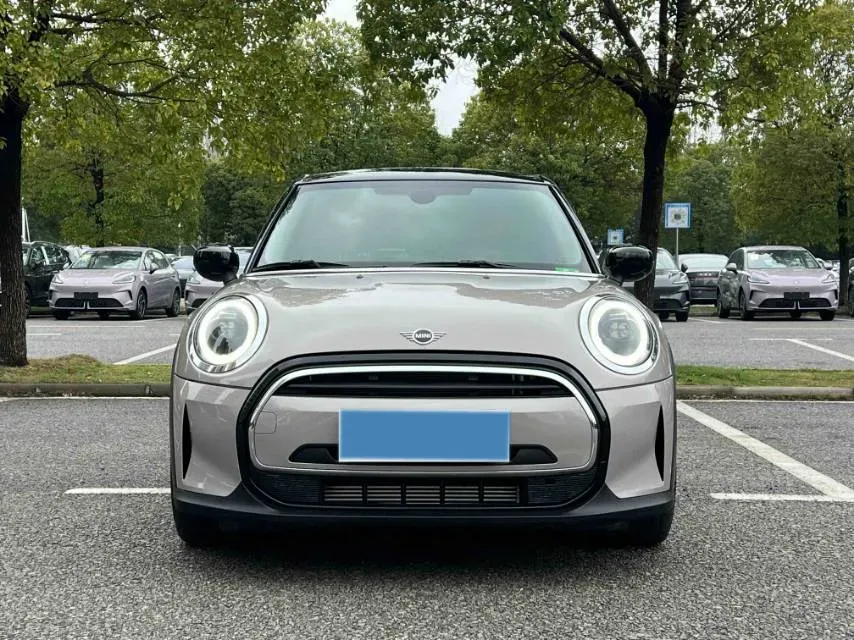 2023 MINI MINI 1.5T 136HP L3 7DCT,autocango,china used car exporter,china ev exporter,chinese used car exporter,chinese used ev exporter
