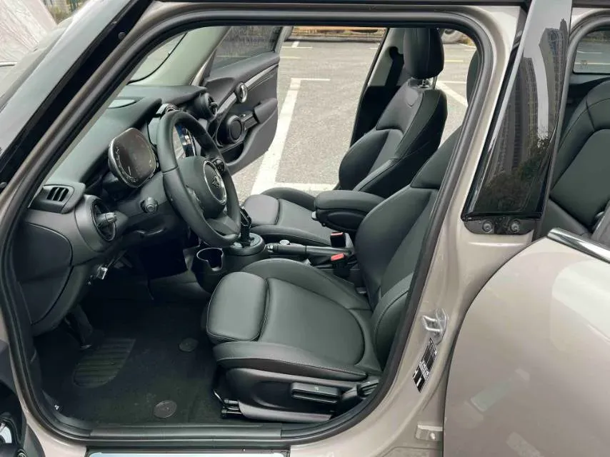 2023 MINI MINI 1.5T 136HP L3 7DCT,autocango,china used car exporter,china ev exporter,chinese used car exporter,chinese used ev exporter