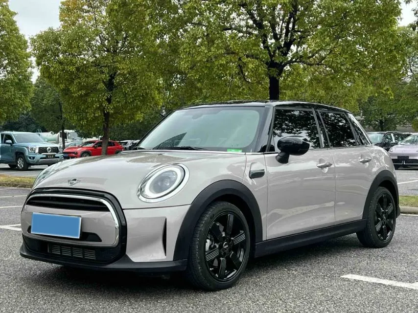 2023 MINI MINI 1.5T 136HP L3 7DCT,autocango,china used car exporter,china ev exporter,chinese used car exporter,chinese used ev exporter