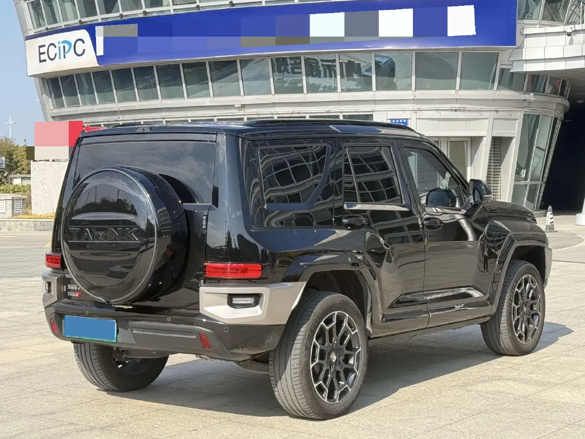 2024 Tank 700 3.0T 360HP V6 9AT PHEV 37.1KWH,autocango,china used car exporter,china ev exporter,chinese used car exporter,chinese used ev exporter