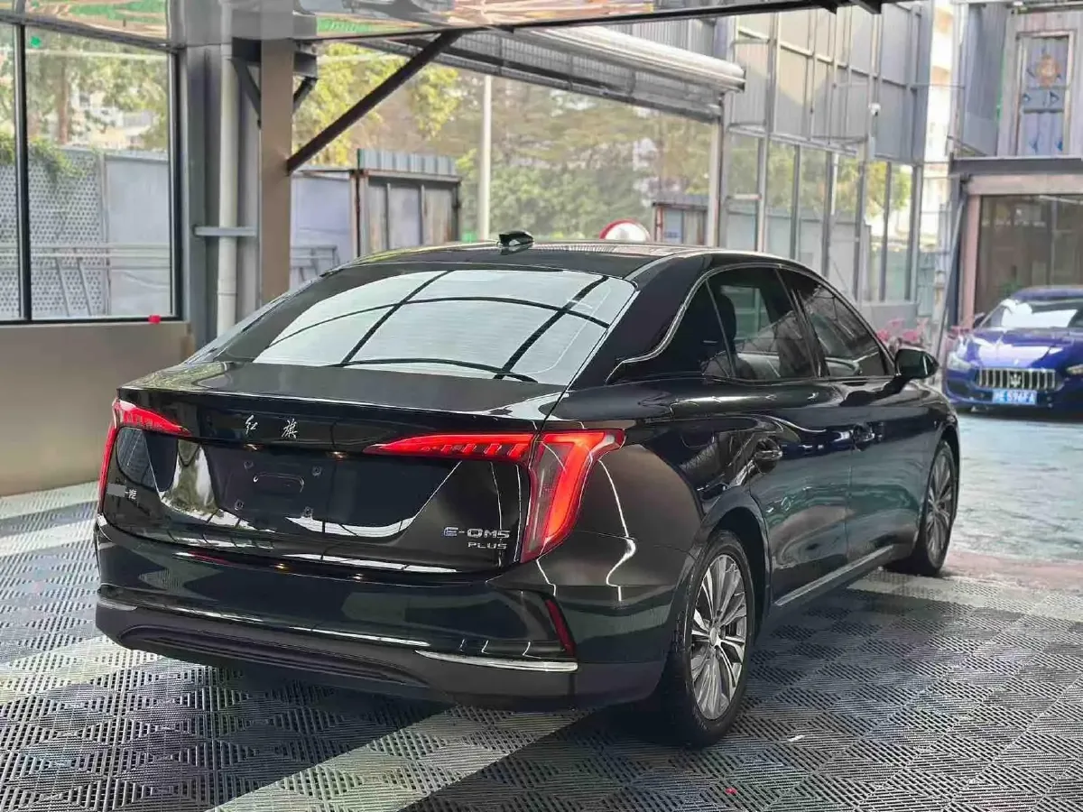 2024 HongQi E-QM5 BEV 72KWH,autocango,china used car exporter,china ev exporter,chinese used car exporter,chinese used ev exporter