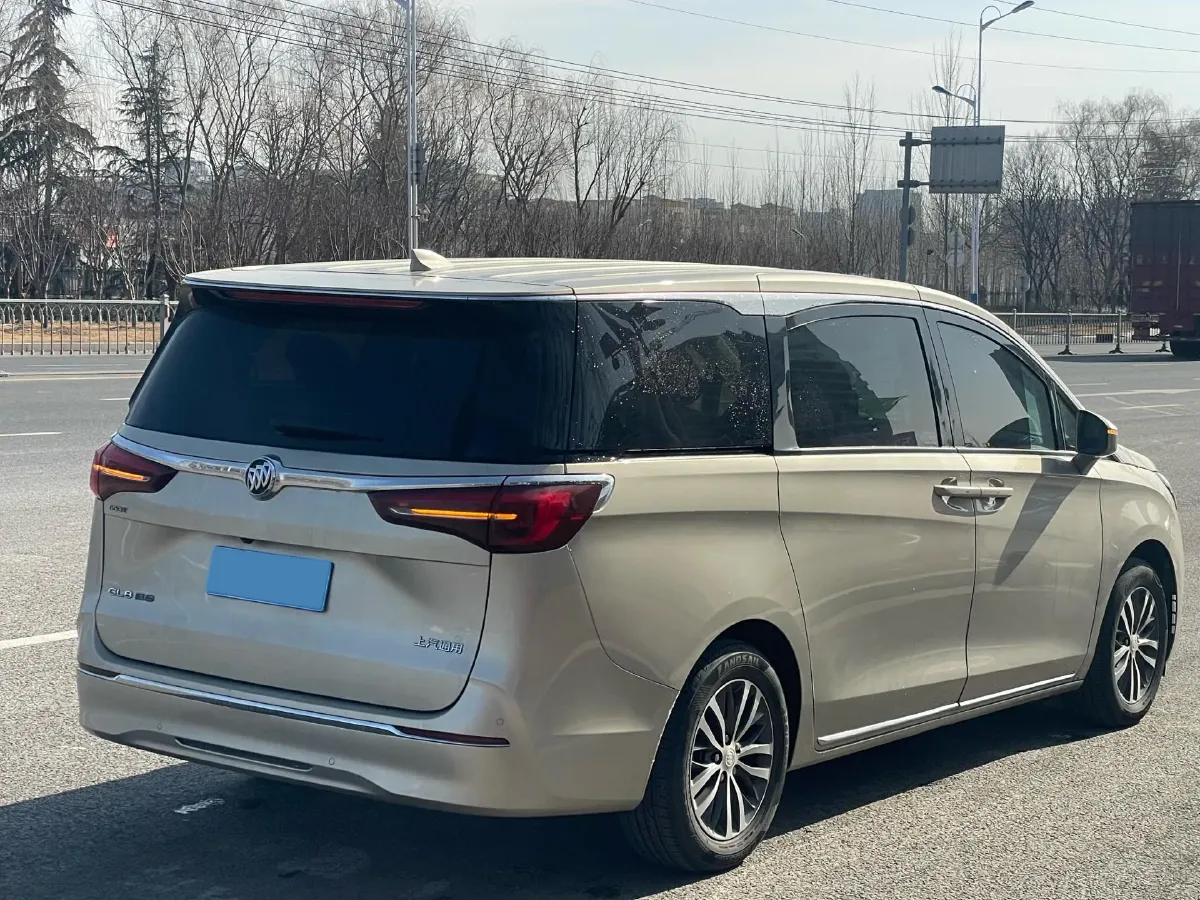 2023 Buick GL8 2.0T 237HP L4 9AT,autocango,china used car exporter,china ev exporter,chinese used car exporter,chinese used ev exporter