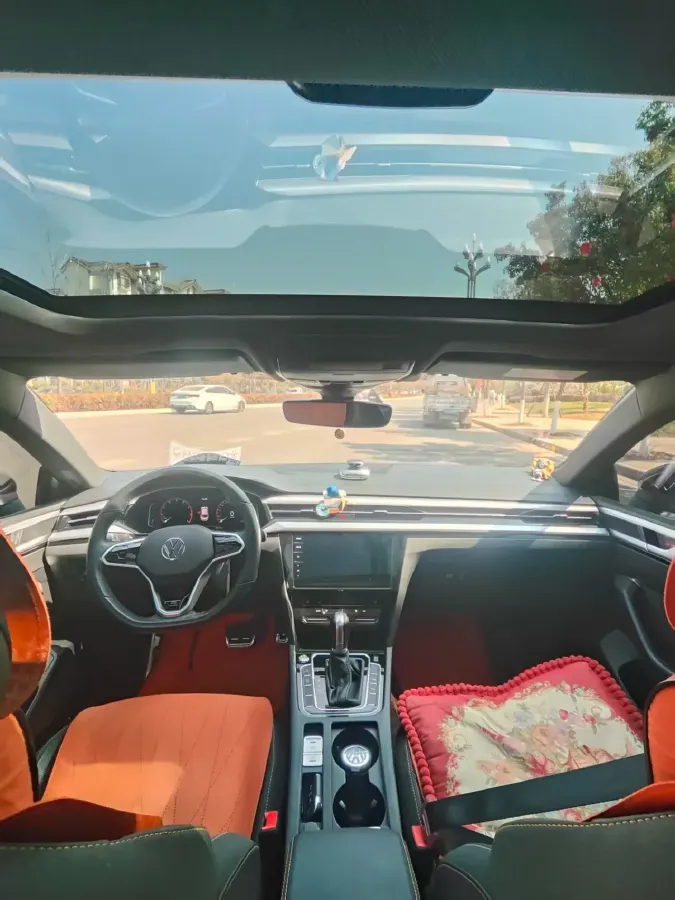 2021 Volkswagen CC 2.0T 220HP L4 7DCT,autocango,china used car exporter,china ev exporter,chinese used car exporter,chinese used ev exporter