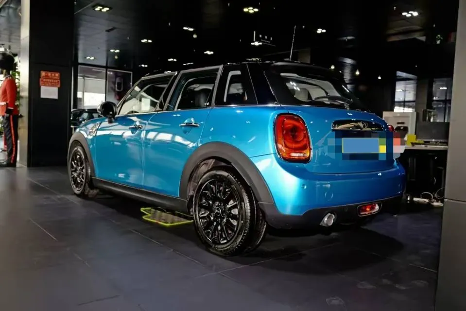 2016 MINI MINI 1.5T 136HP L3 6AT,autocango,china used car exporter,china ev exporter,chinese used car exporter,chinese used ev exporter
