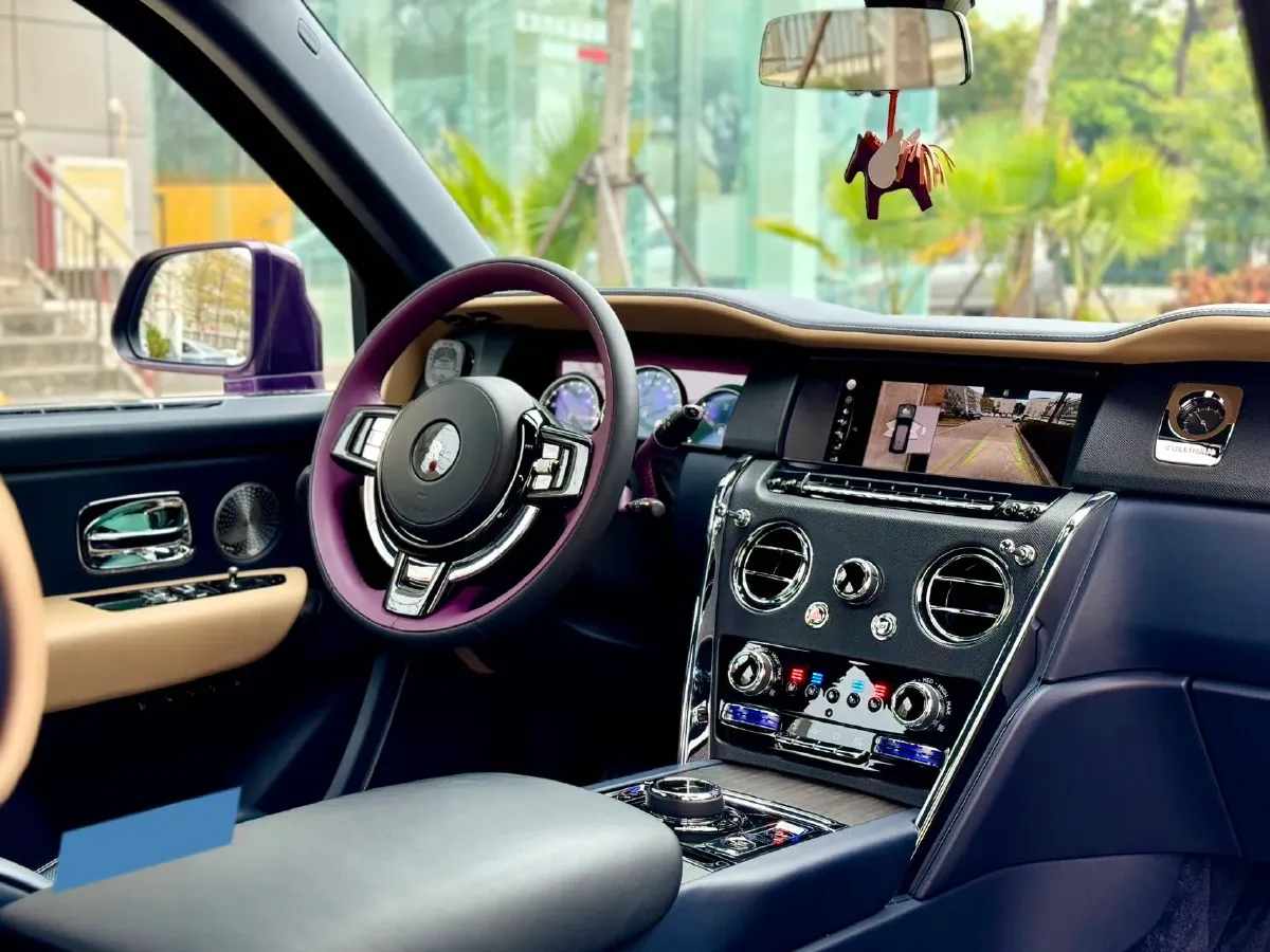 2018 Rolls-Royce Cullinan 6.7T 571HP V12 8AT,autocango,china used car exporter,china ev exporter,chinese used car exporter,chinese used ev exporter