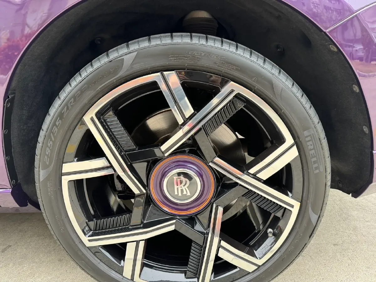 2018 Rolls-Royce Cullinan 6.7T 571HP V12 8AT,autocango,china used car exporter,china ev exporter,chinese used car exporter,chinese used ev exporter