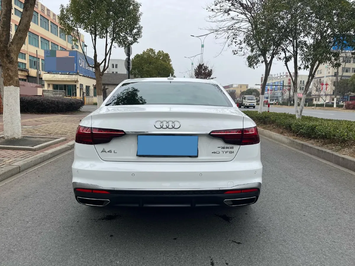 2020 Audi A4L 2.0T 190HP L4 7DCT,autocango,china used car exporter,china ev exporter,chinese used car exporter,chinese used ev exporter