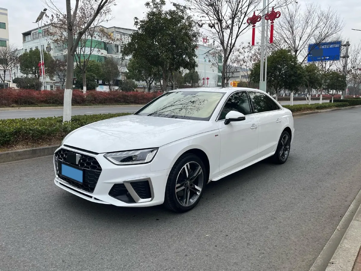 2020 Audi A4L 2.0T 190HP L4 7DCT,autocango,china used car exporter,china ev exporter,chinese used car exporter,chinese used ev exporter