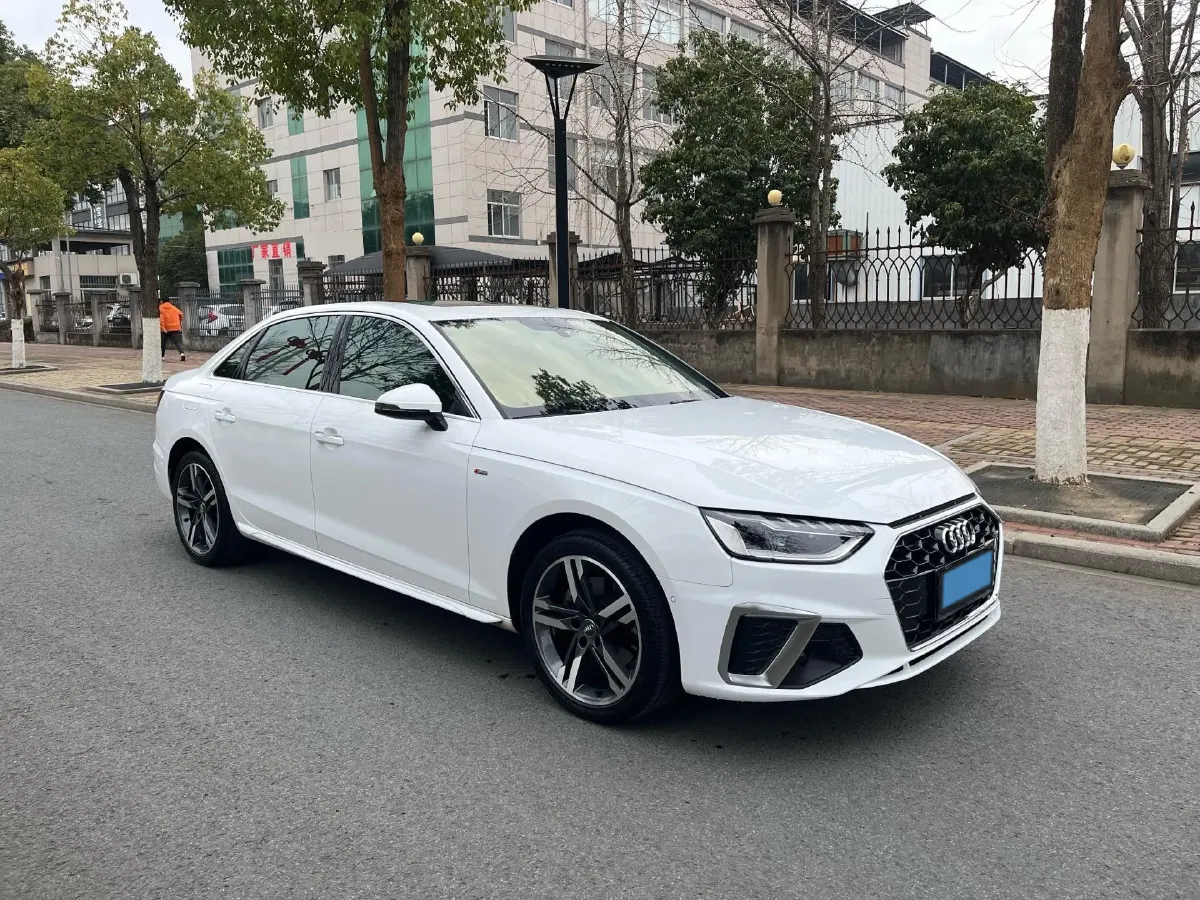 2020 Audi A4L 2.0T 190HP L4 7DCT,autocango,china used car exporter,china ev exporter,chinese used car exporter,chinese used ev exporter