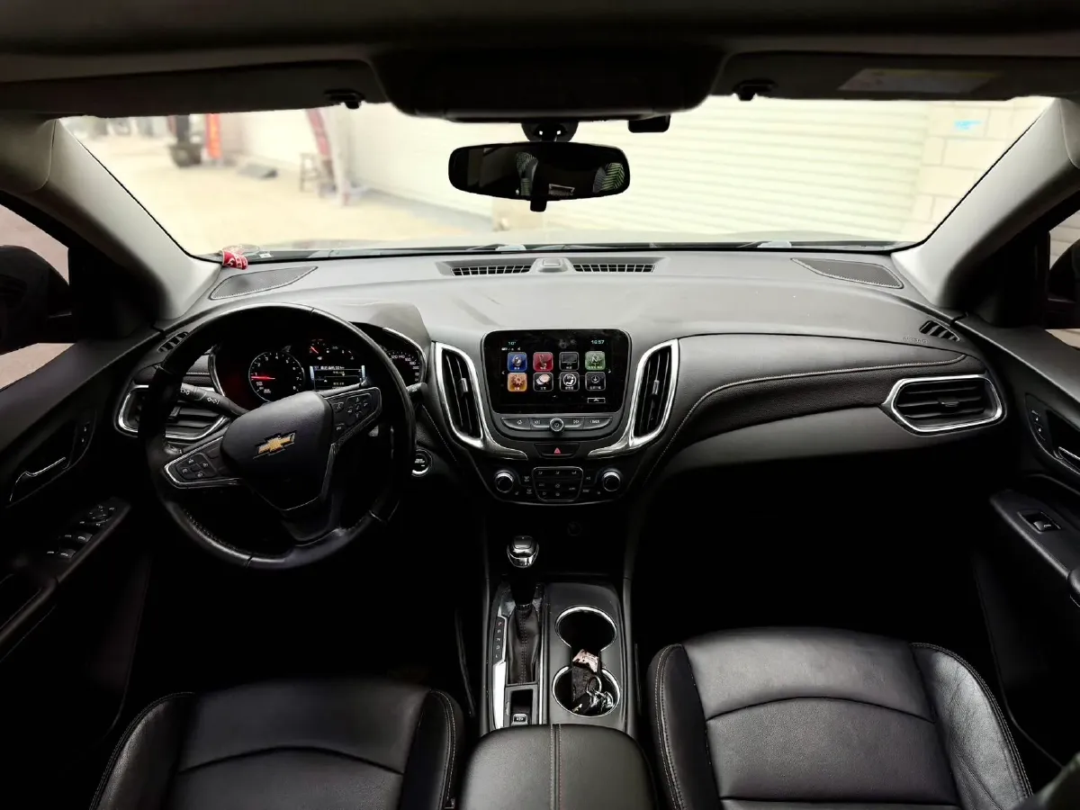 2018 Chevrolet Equinox 2.0T 260HP L4 9AT,autocango,china used car exporter,china ev exporter,chinese used car exporter,chinese used ev exporter