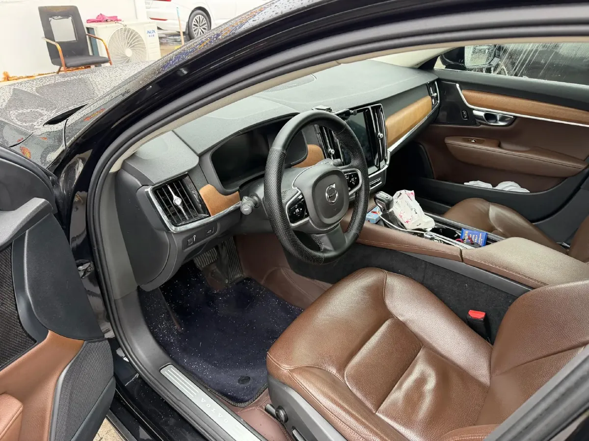 2019 Mercedes-Benz E Class 1.5T 184HP L4 9AT,autocango,china used car exporter,china ev exporter,chinese used car exporter,chinese used ev exporter
