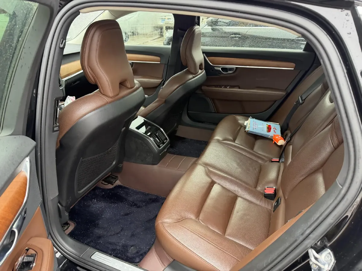 2019 Mercedes-Benz E Class 1.5T 184HP L4 9AT,autocango,china used car exporter,china ev exporter,chinese used car exporter,chinese used ev exporter