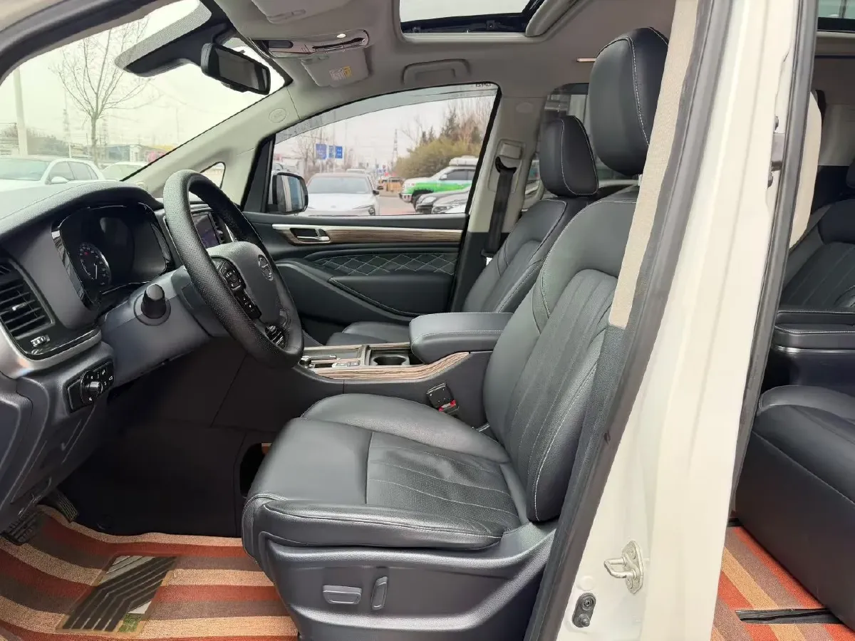 2020 GAC Trumpchi M8 2.0T 252HP L4 8AT,autocango,china used car exporter,china ev exporter,chinese used car exporter,chinese used ev exporter