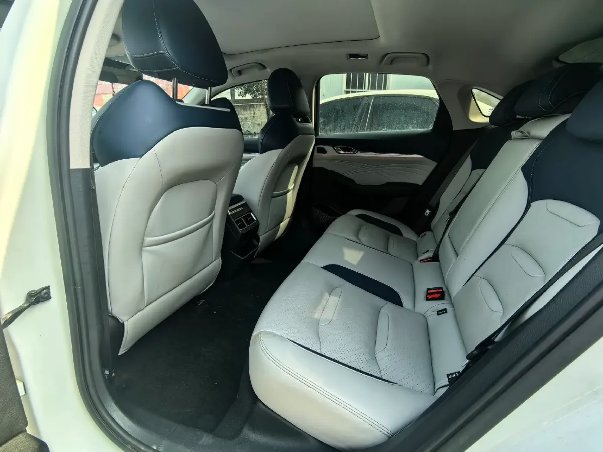 2021 Geely Preface 2.0T 190HP L4 7DCT,autocango,china used car exporter,china ev exporter,chinese used car exporter,chinese used ev exporter